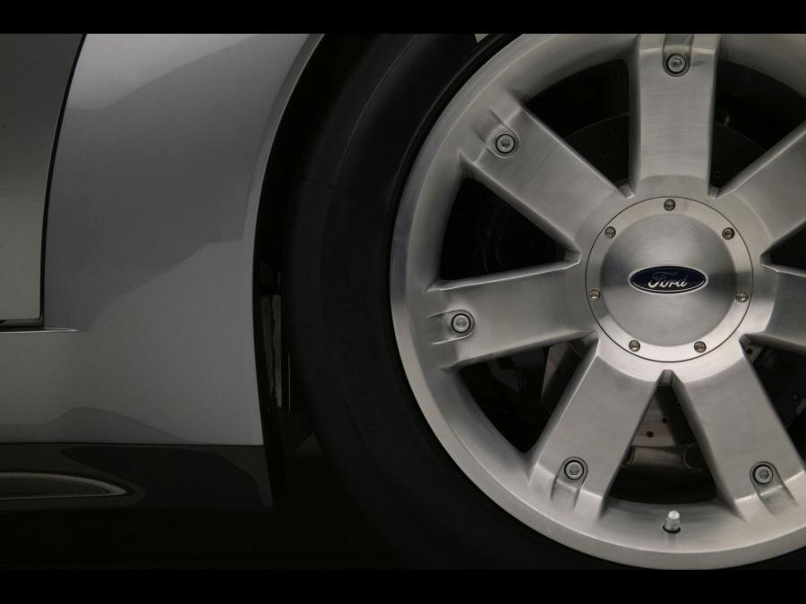  Shelby Cobra Concept 2004 года  (фото 22 из 53)